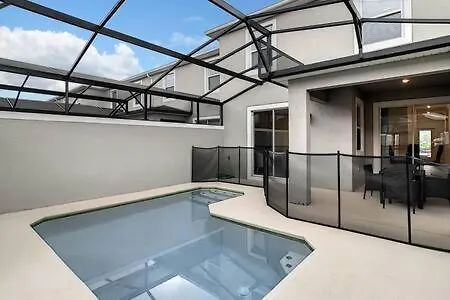 Casa de Férias Dazzling Thematic 4br With Waterpark & Private Pool