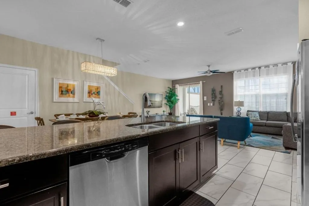 Dom wakacyjny 5 Bedrooms - 4 Bathrooms - Storey 4806 Cs *