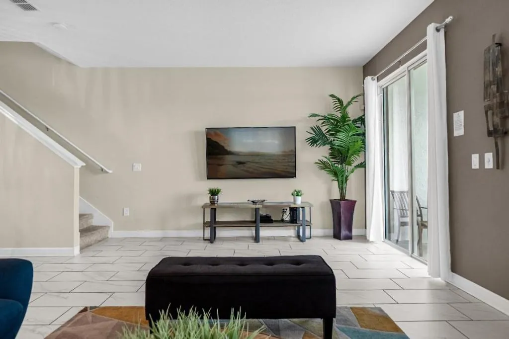 5 Bedrooms - 4 Bathrooms - Storey 4806 Cs Dom wakacyjny Kissimmee