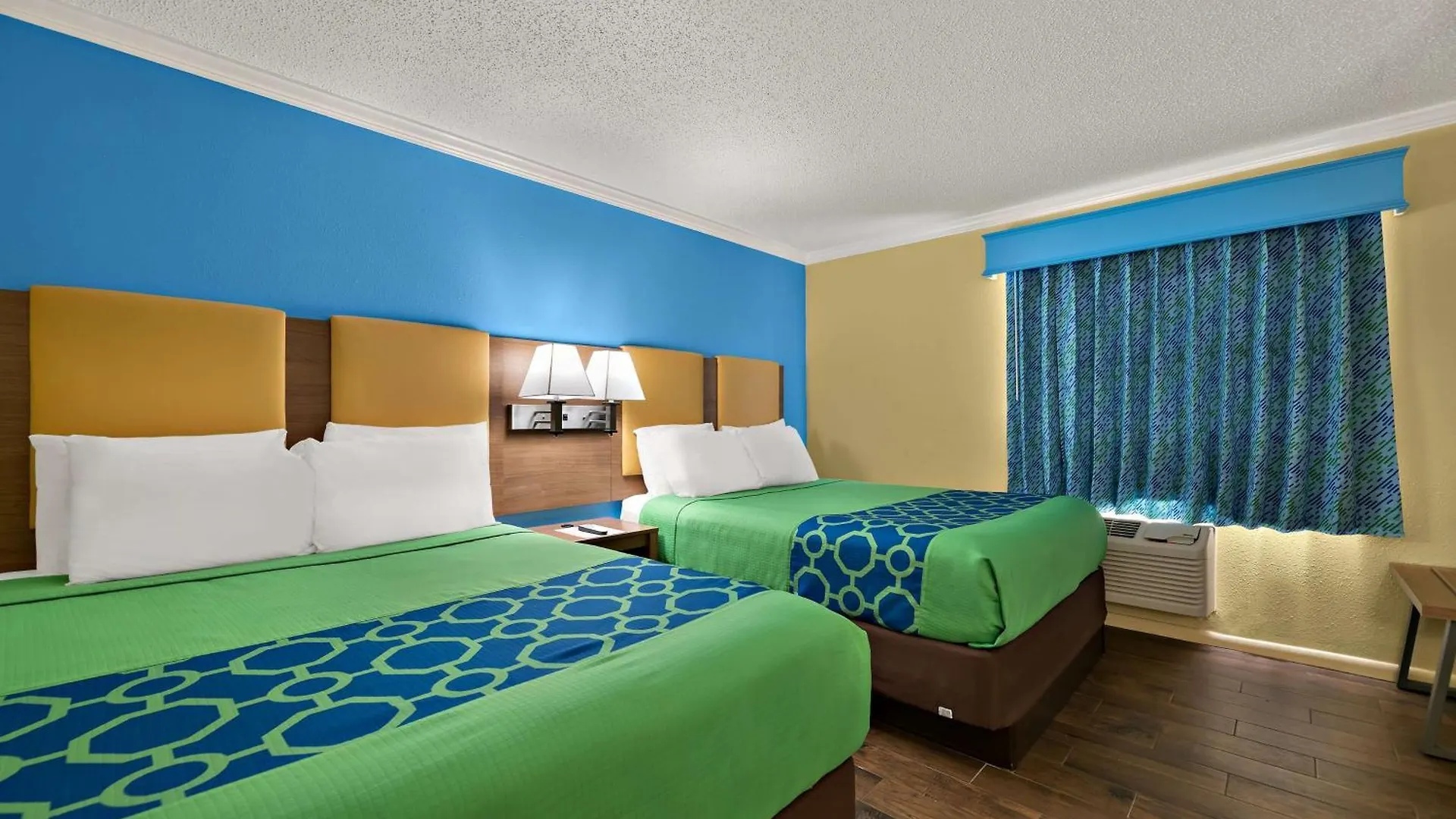 Surestay By Western Clermont Theme Park West