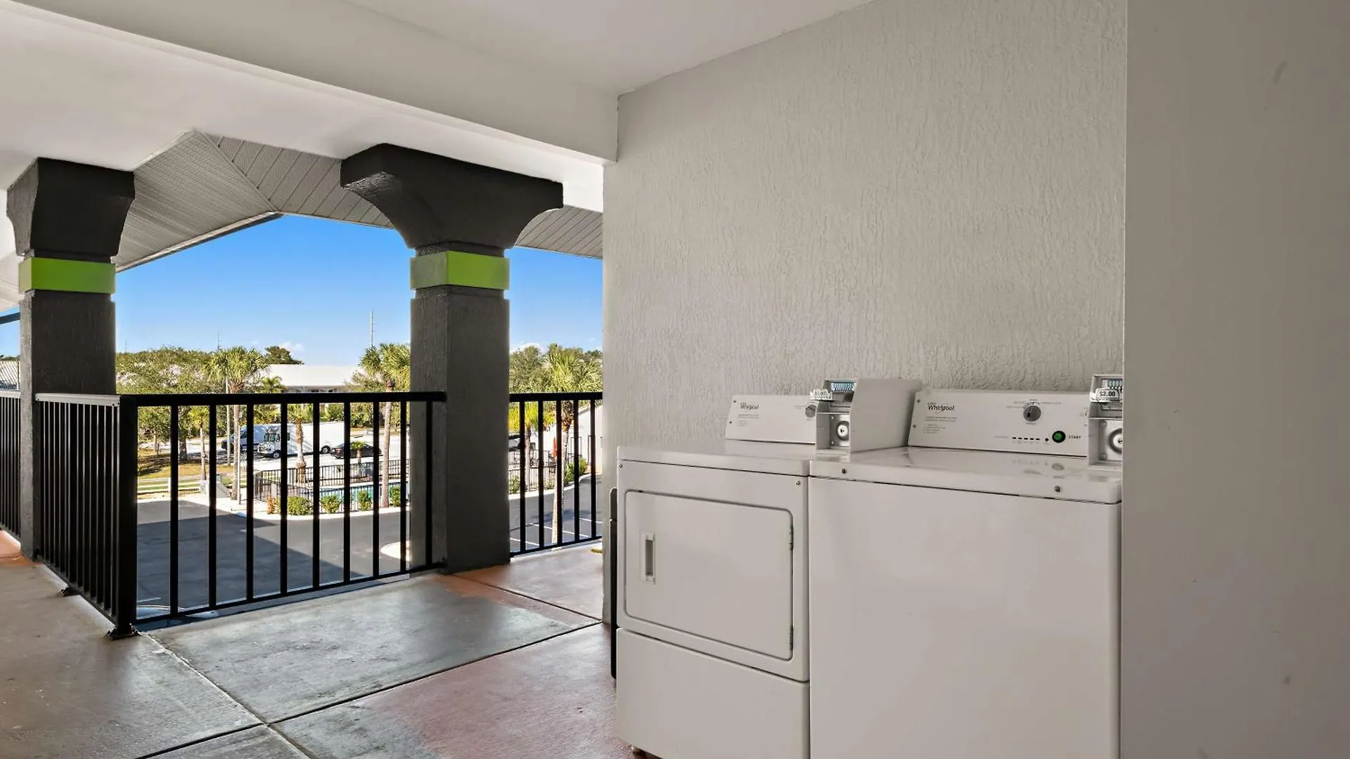 Surestay By Western Clermont Theme Park West Hotel 3*
