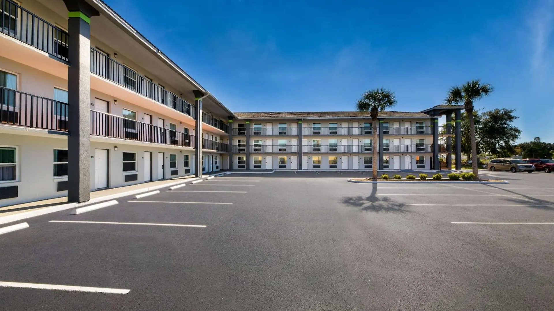 Hotel Surestay By Western Clermont Theme Park West