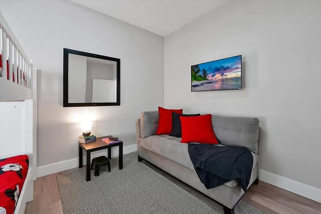 Just Renovated, Private Heated Pool, Access Feriehus Kissimmee
