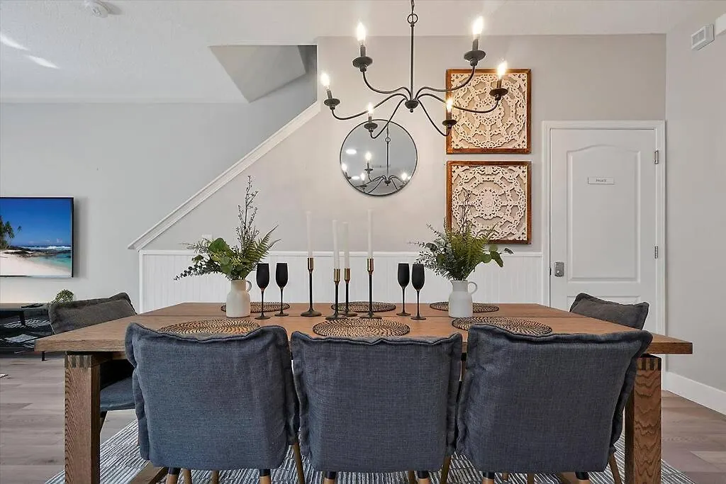 Feriehus Just Renovated, Private Heated Pool, Access Kissimmee