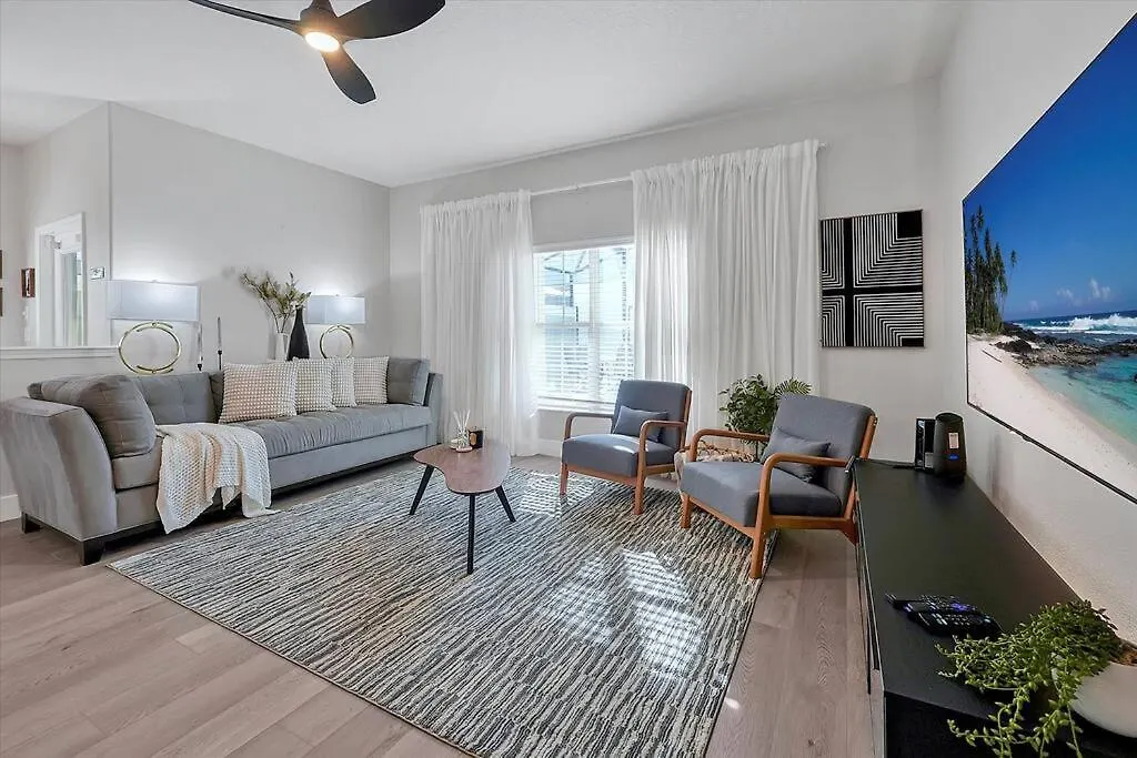 Feriehus Just Renovated, Private Heated Pool, Access