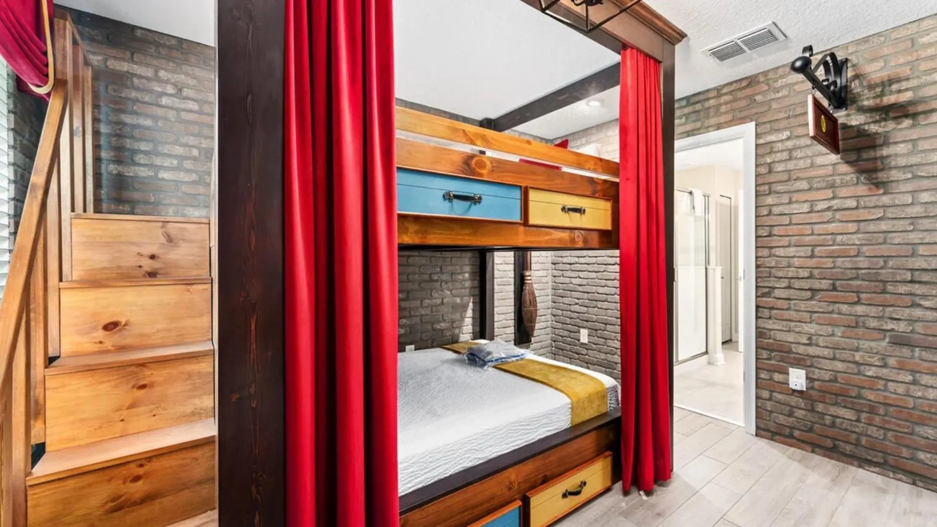 Experience Ultimate Luxury In 9-bedroom With Cinema And Multiple Games