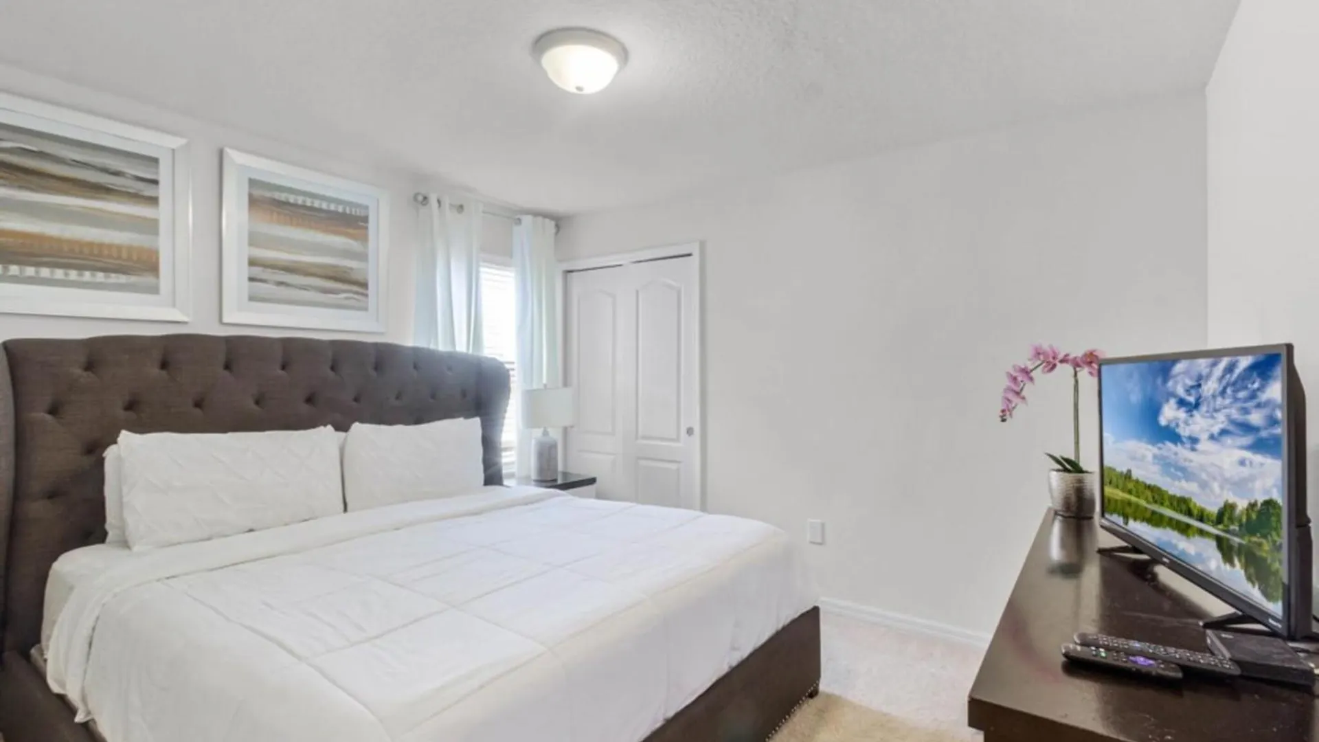 Semesterbostad Lilo's Poolside Paradise Awaits Kissimmee