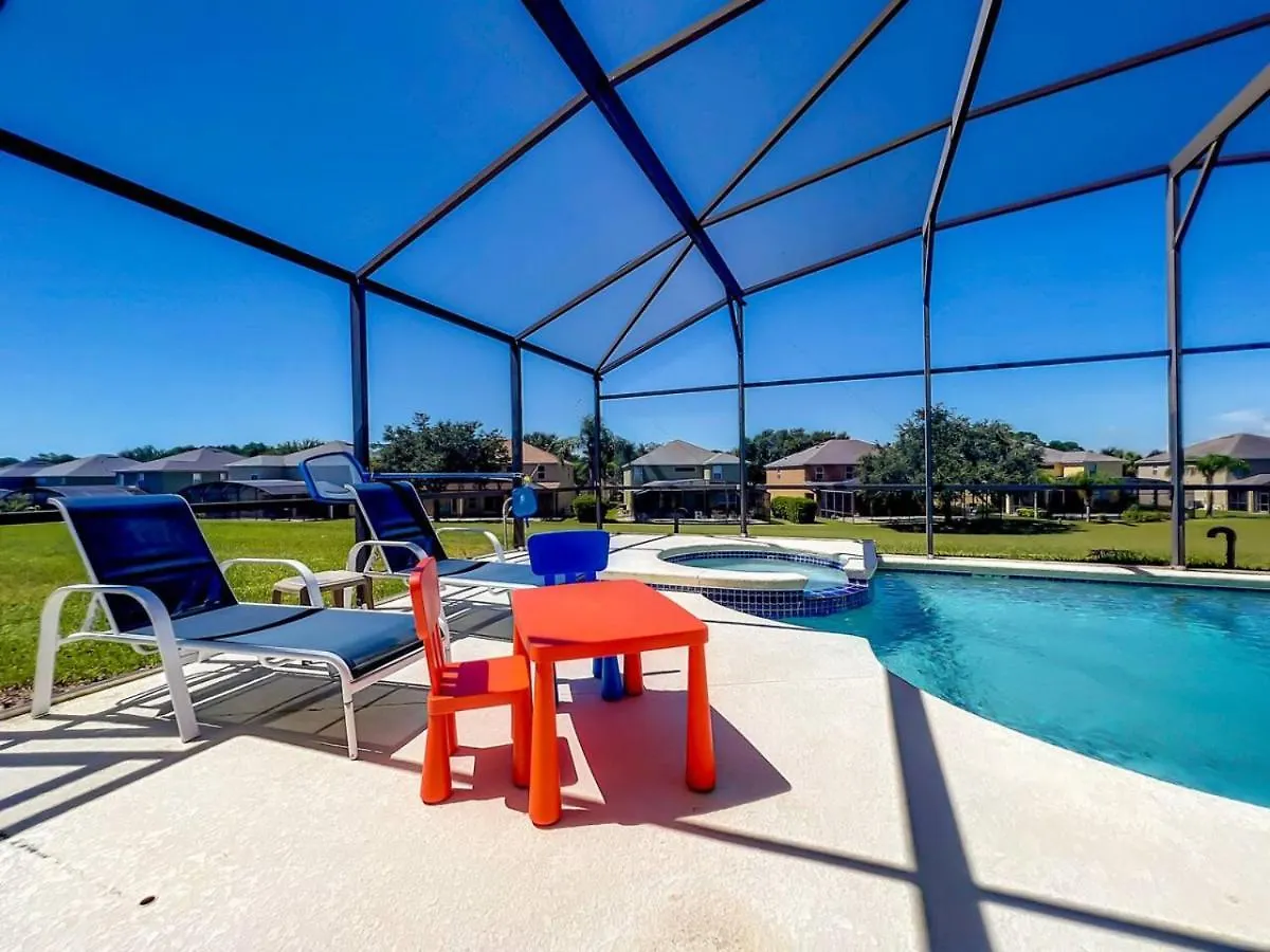 H2631e Single Level Pool Vakantiehuis *