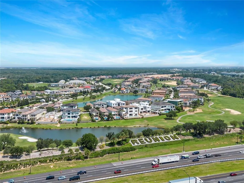 Spacious Vacation Home, Near Disney! Access To Reunion Ground And Pools 펜션 *
