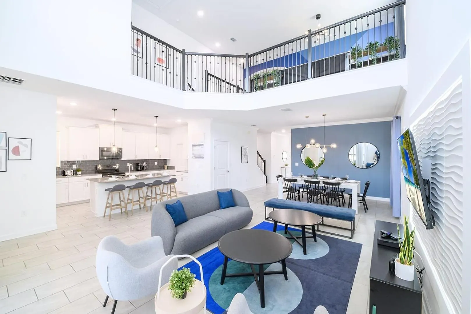 Bright & Airy 5br With Pool 度假居