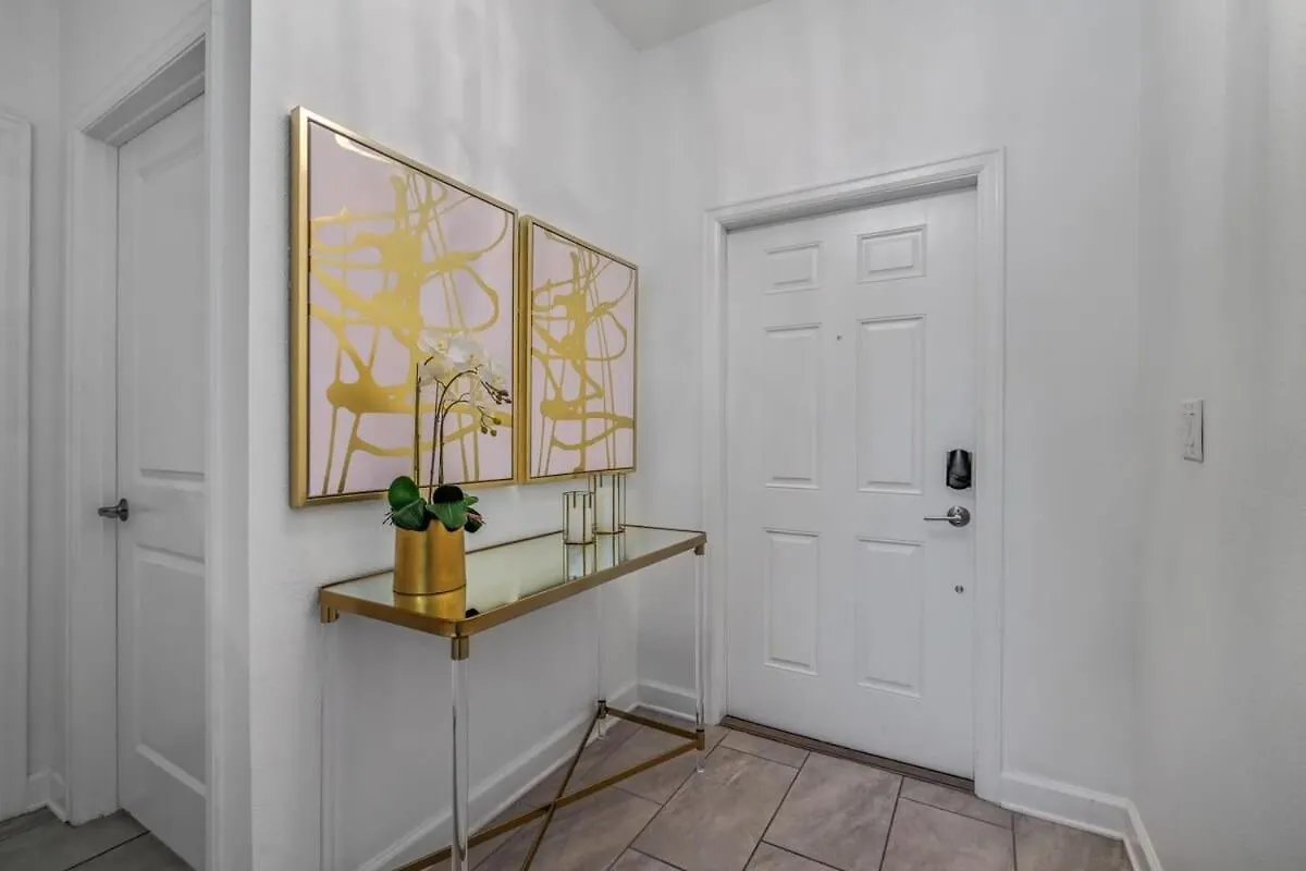 Relax In Style At Spacious 4-bedroom Ferienhaus