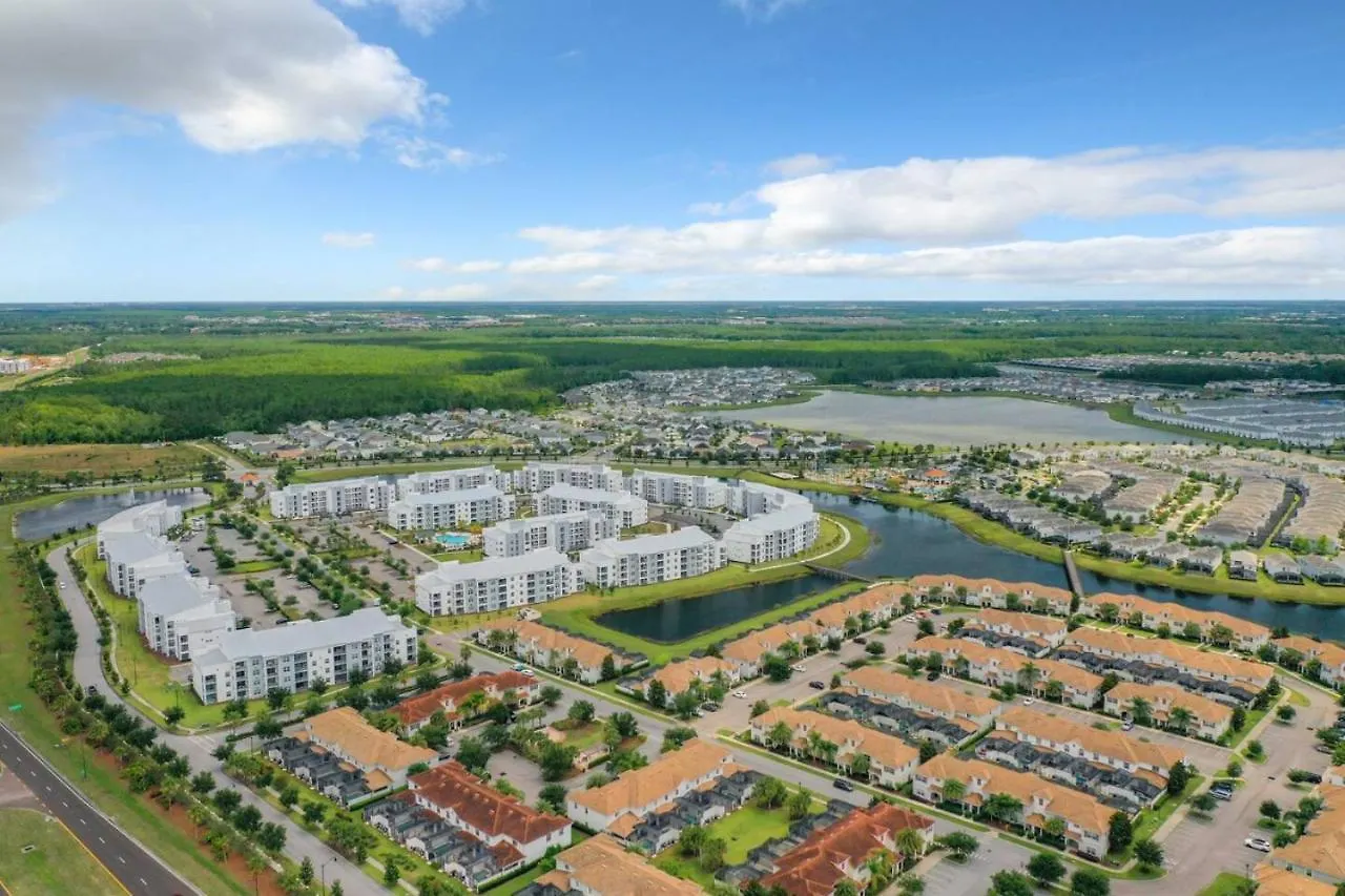 펜션 Storey Dreamy Townhome, 5 Mi Universal