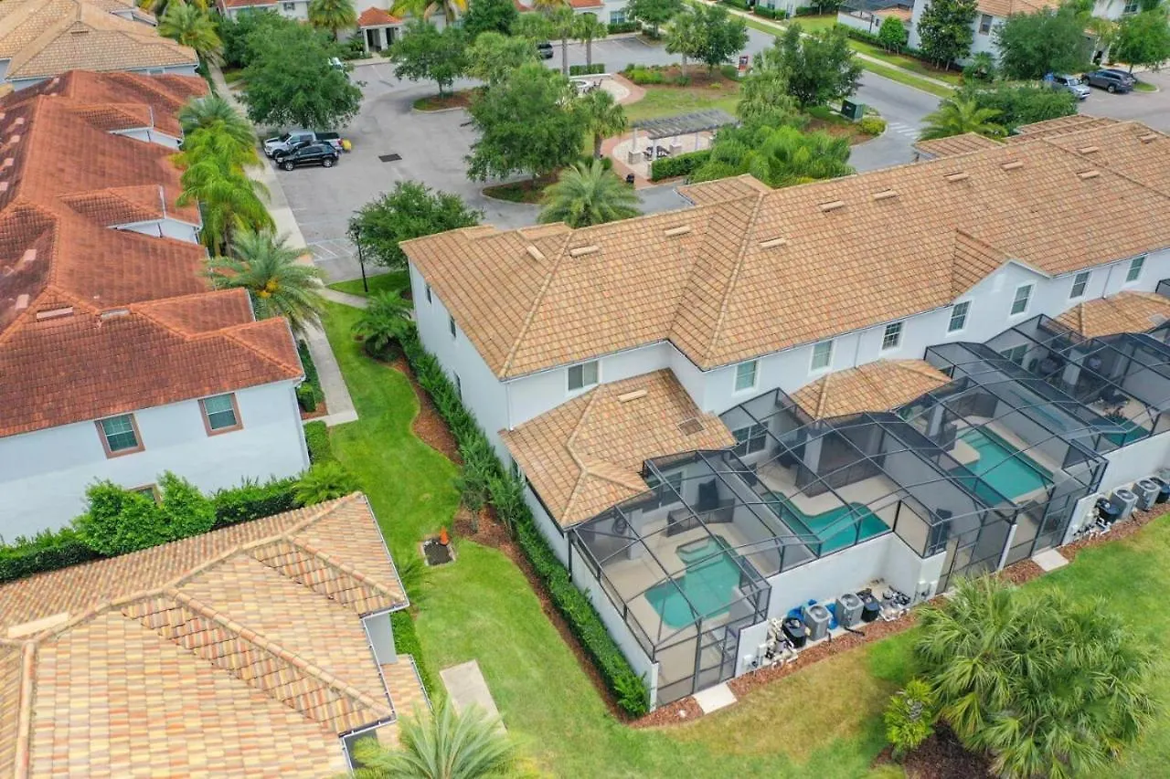 Storey Dreamy Townhome, 5 Mi Universal *