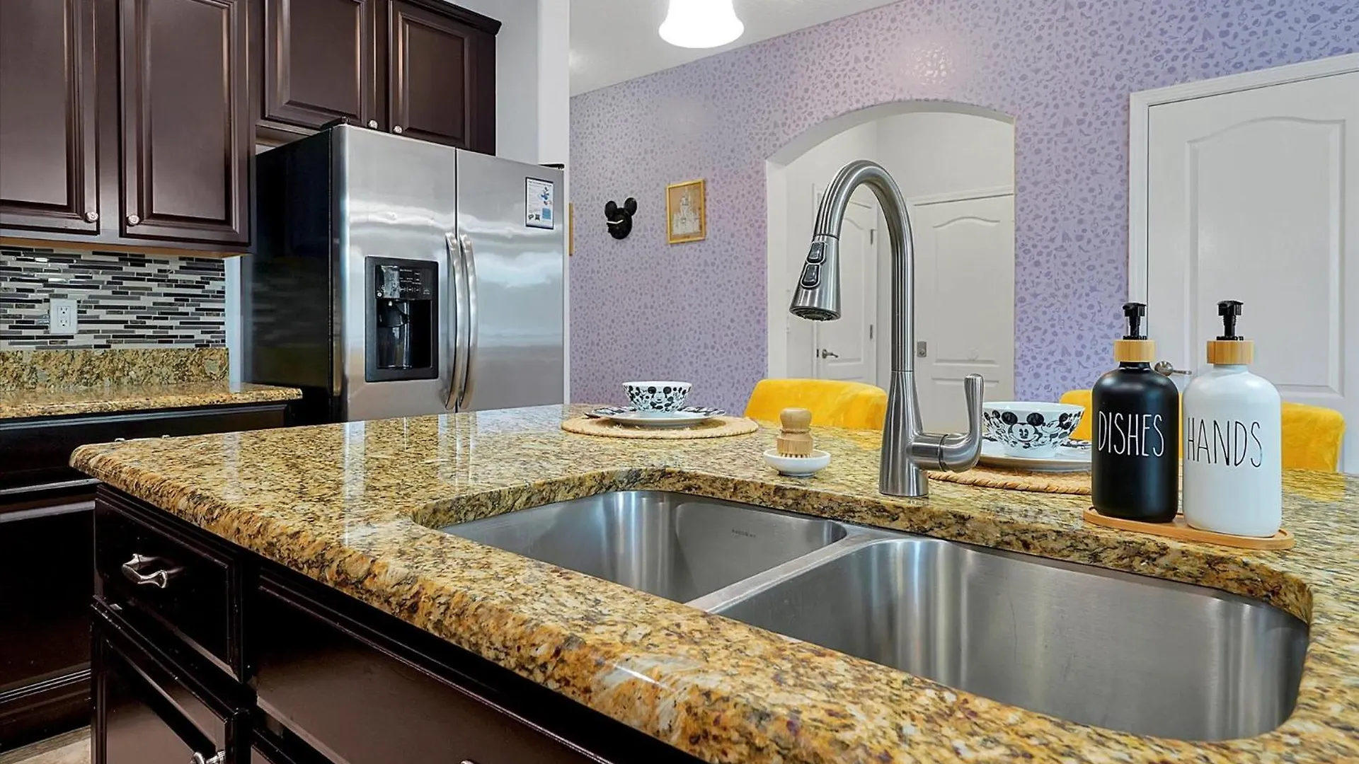 Semesterbostad 6bd Elegant Retreat With Pool & Games Kissimmee