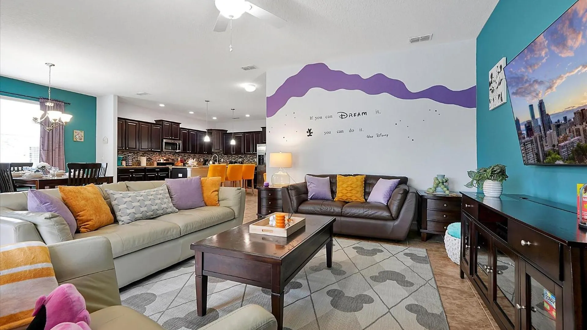 Semesterbostad 6bd Elegant Retreat With Pool & Games *