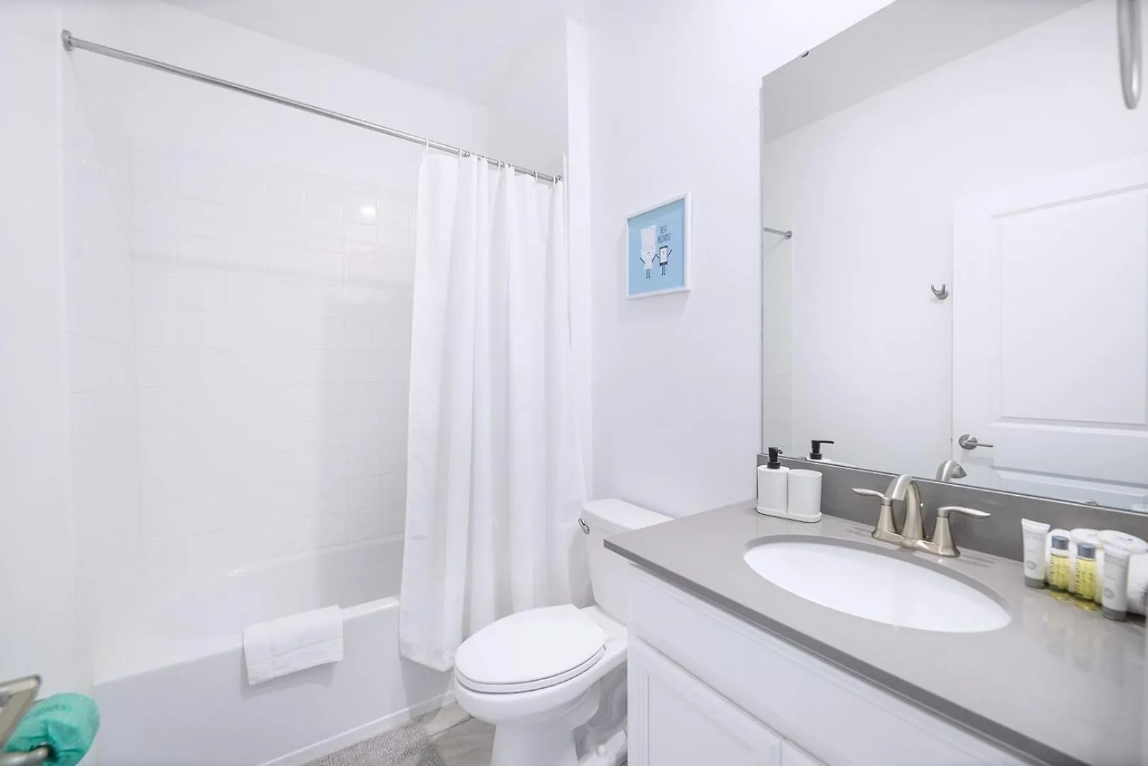 度假居 Bright & Airy 5br With Pool 基西米