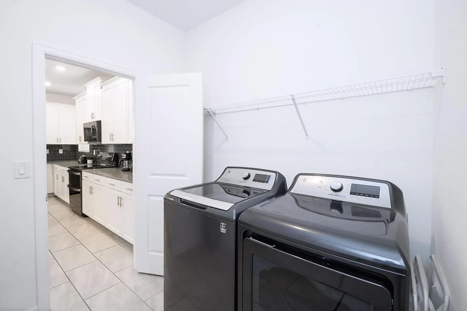 Bright & Airy 5br With Pool