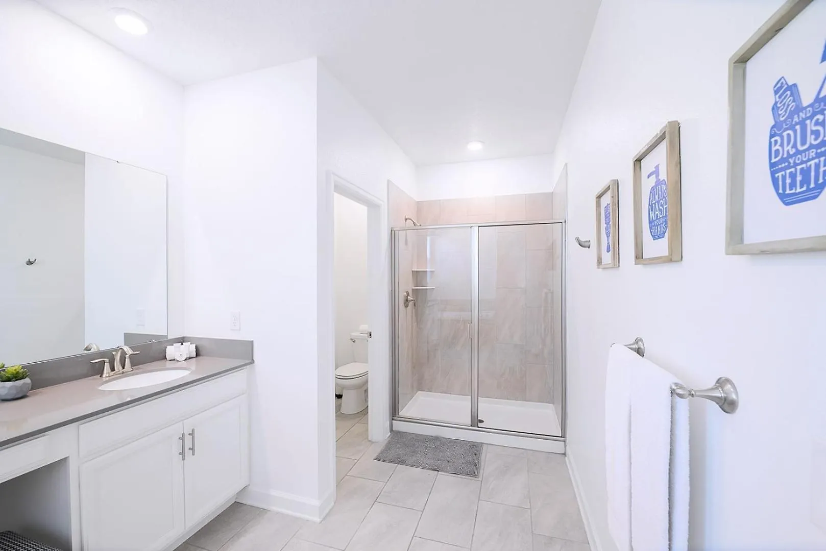 Bright & Airy 5br With Pool * 基西米
