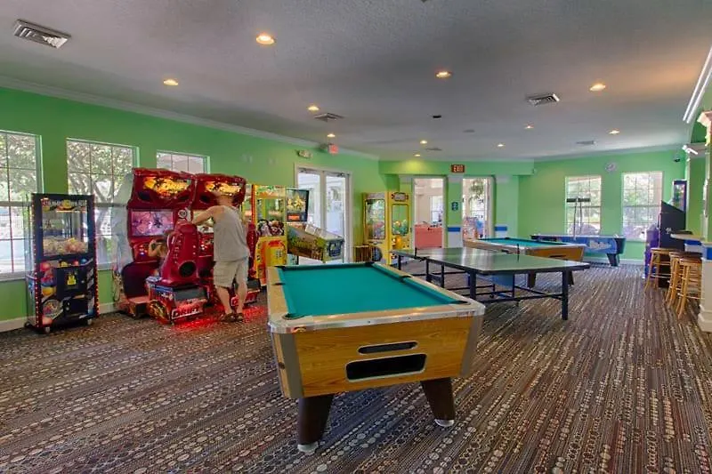 Star Wars Themed At Windsor Palms קיסימי