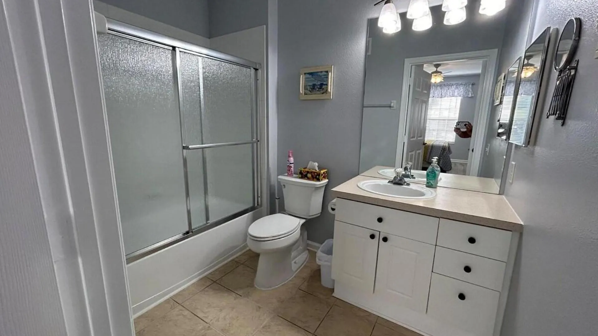 公寓 Stunning 3 Bedroom Renovated 2024 *