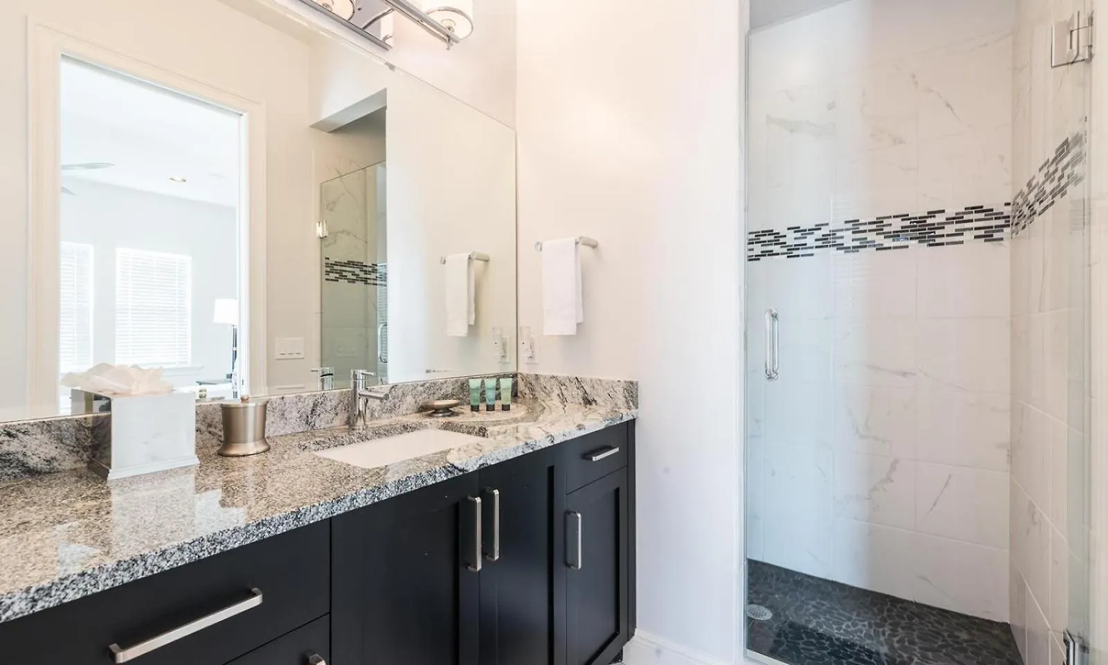 Charming 6 Bdrm With Water Views At Reunion Kissimmee