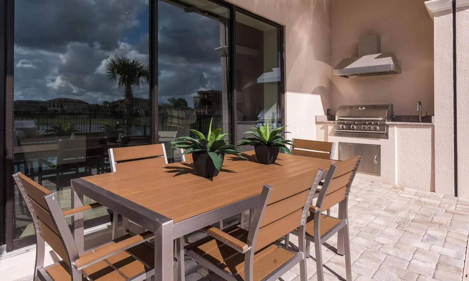 Nyaraló Charming 6 Bdrm With Water Views At Reunion Kissimmee