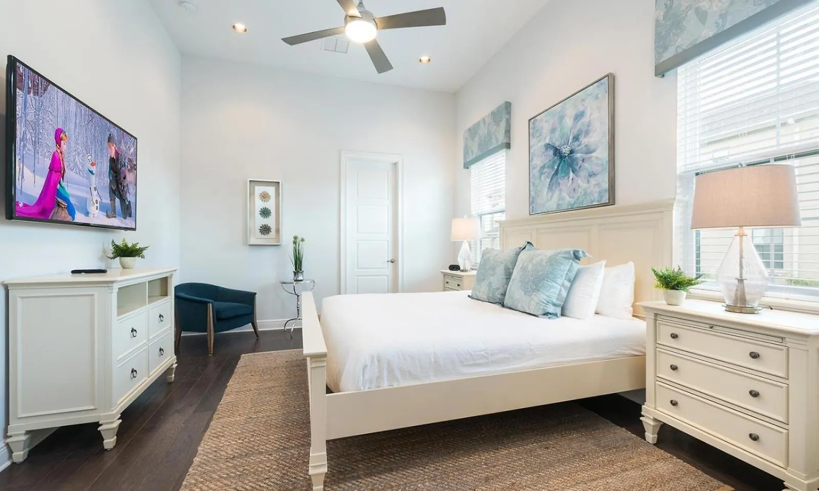 Charming 6 Bdrm With Water Views At Reunion