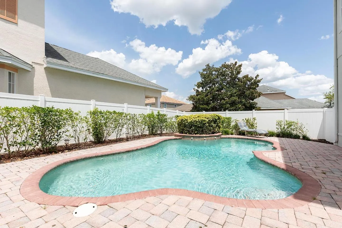 W455 - Colonial Chateau With Golf Course Views At Reunion