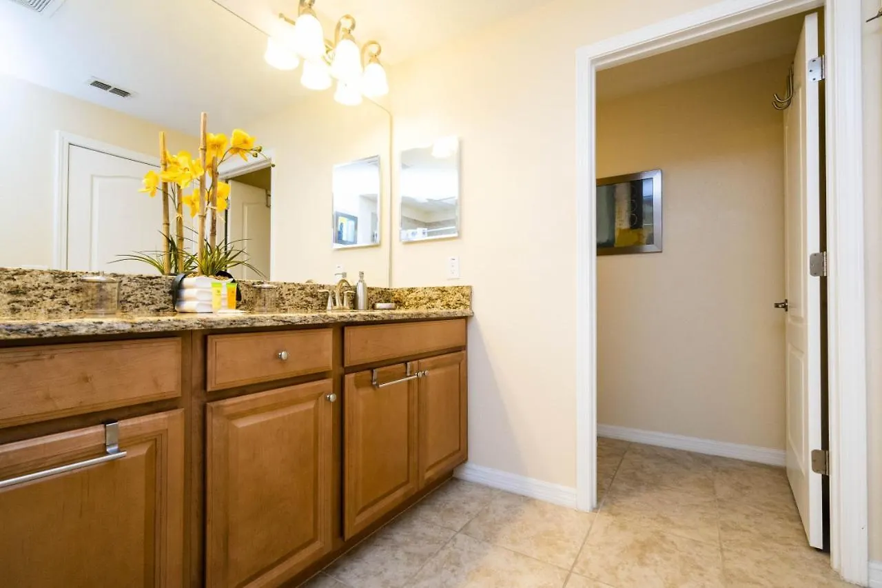 5br Near Private Pool Bbq Netflix
