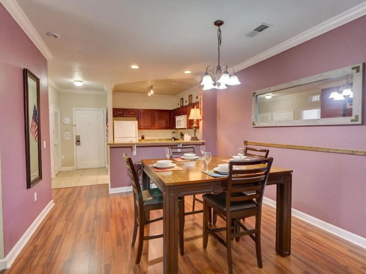Fun Vacation - Gated Apartment