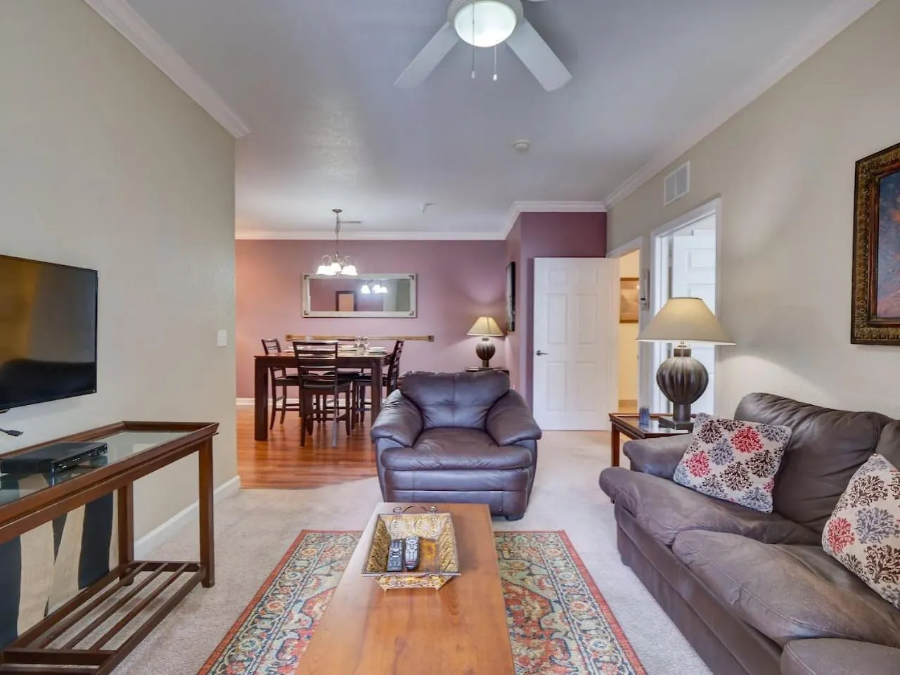 Fun Vacation - Gated Apartment