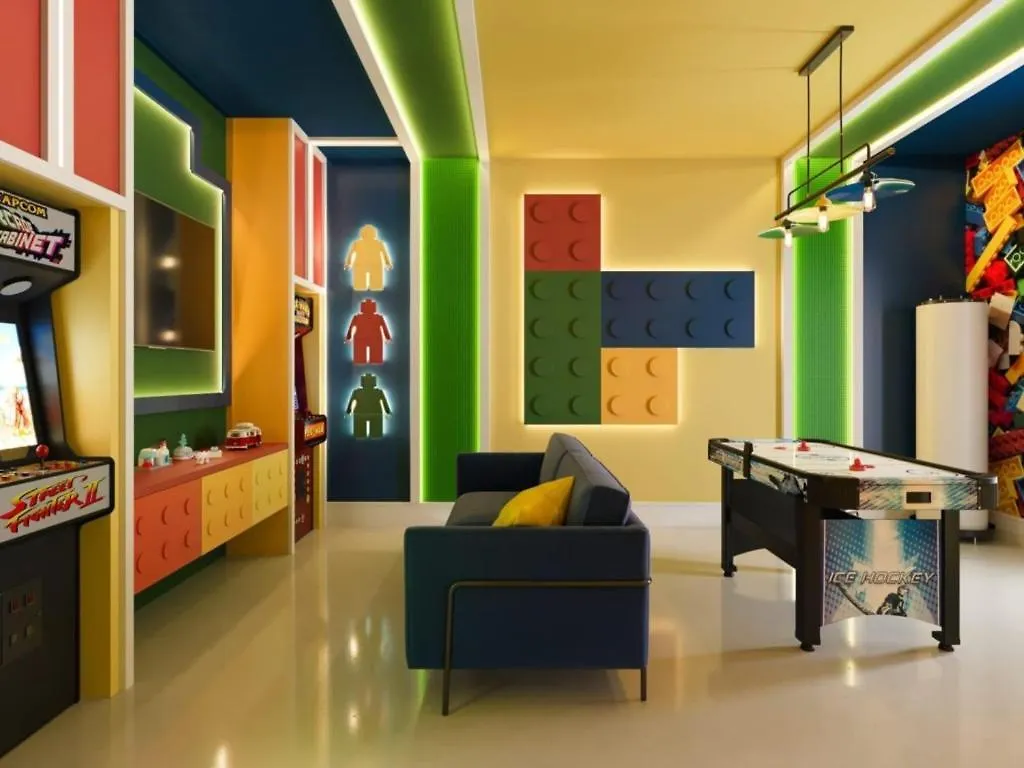 6 Bedrooms- 5 Bathrooms- Champions 1097 Ls 度假居