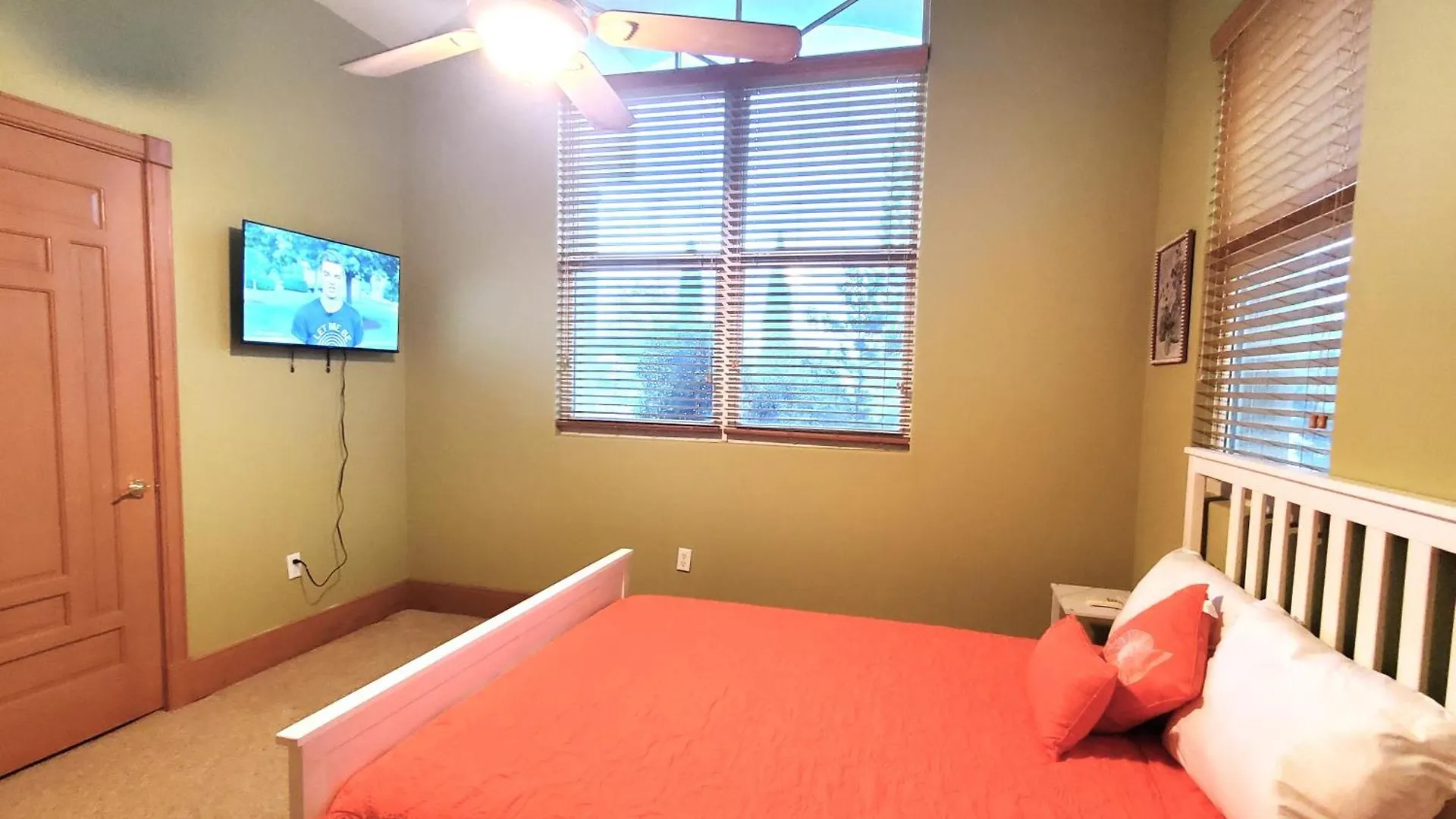Stars Manor-disney-universal-pool-22people Киссимми