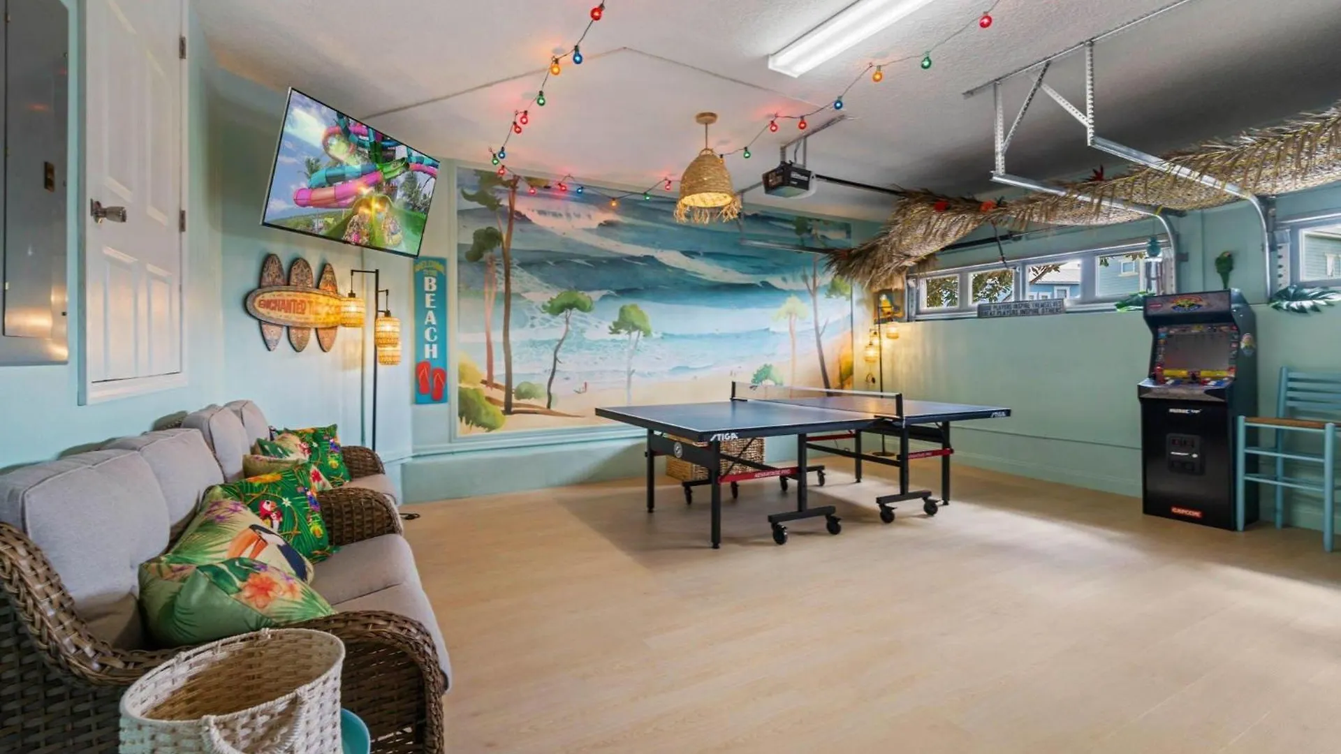 W453 - Tropical Retreat With Screened In Private Pool And At Reunion *