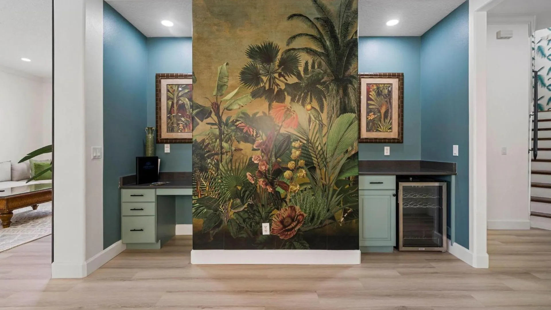 W453 - Tropical Retreat With Screened In Private Pool And At Reunion