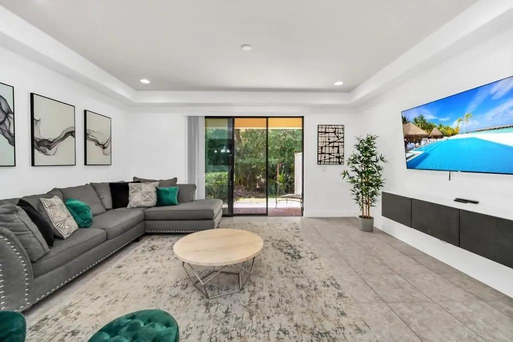 Tropical Escape 3 Bed In Beautiful キシミー