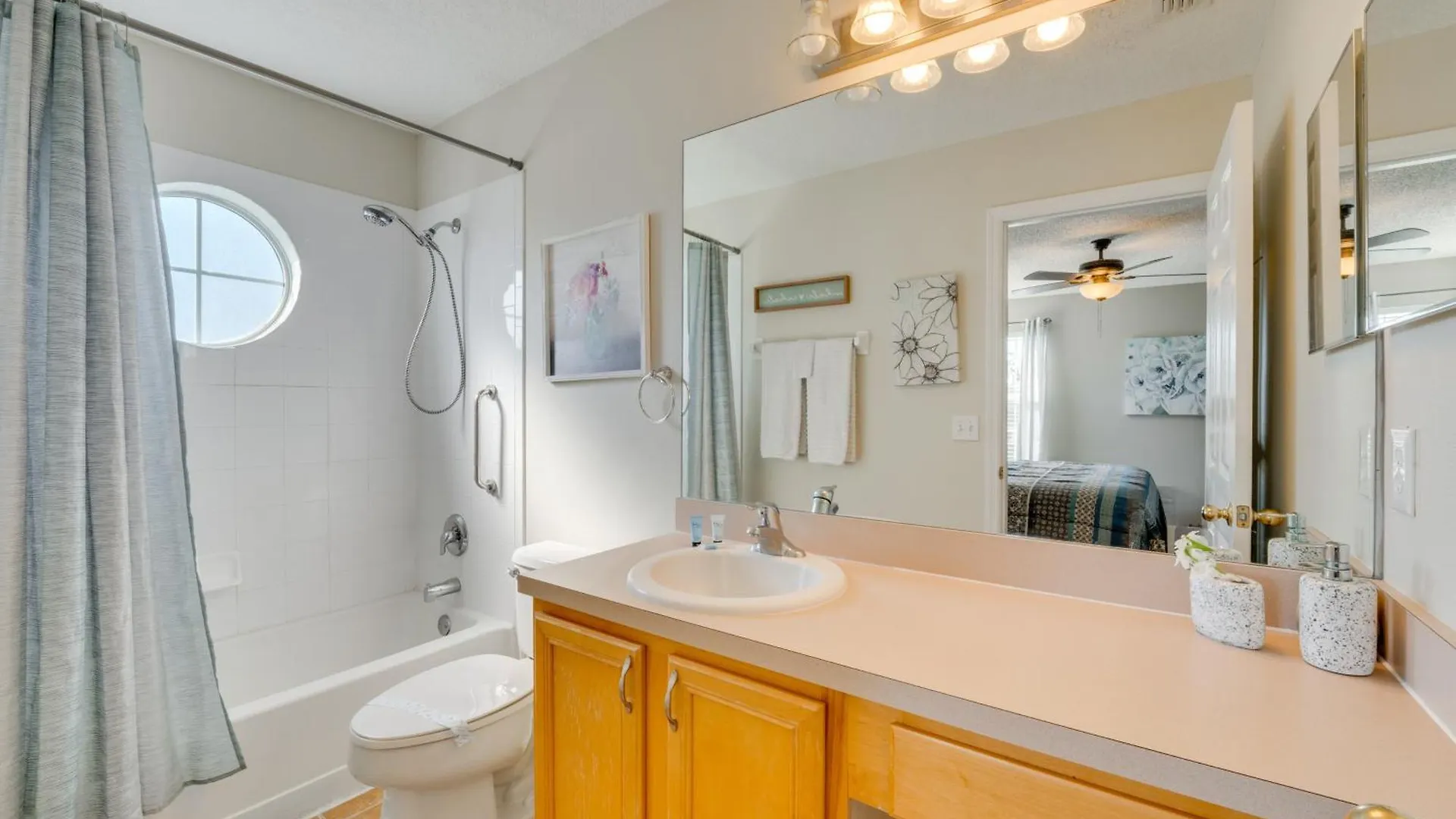 Emerald Island Retreat With Pool About 5 Mi To Disney! Kissimmee