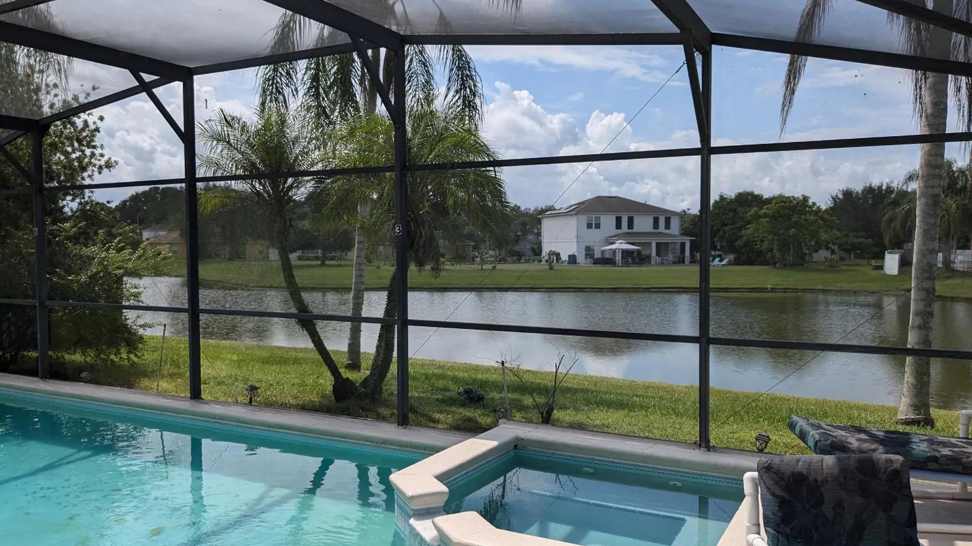 Large Lakeside 5 Bed With Private Pool * Kissimmee