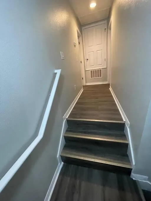 Apartment 2br Townhouse Near *