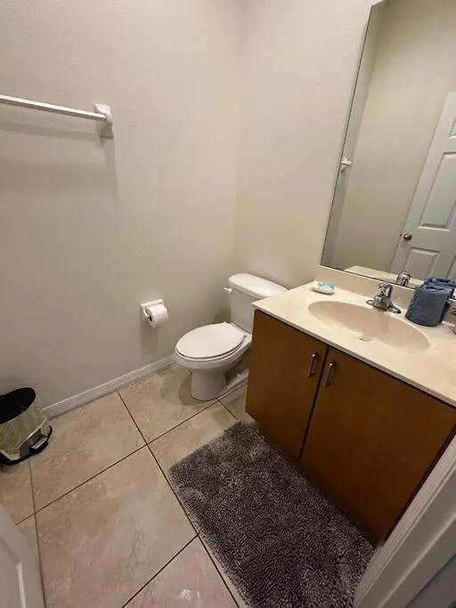 Apartment 2br Townhouse Near