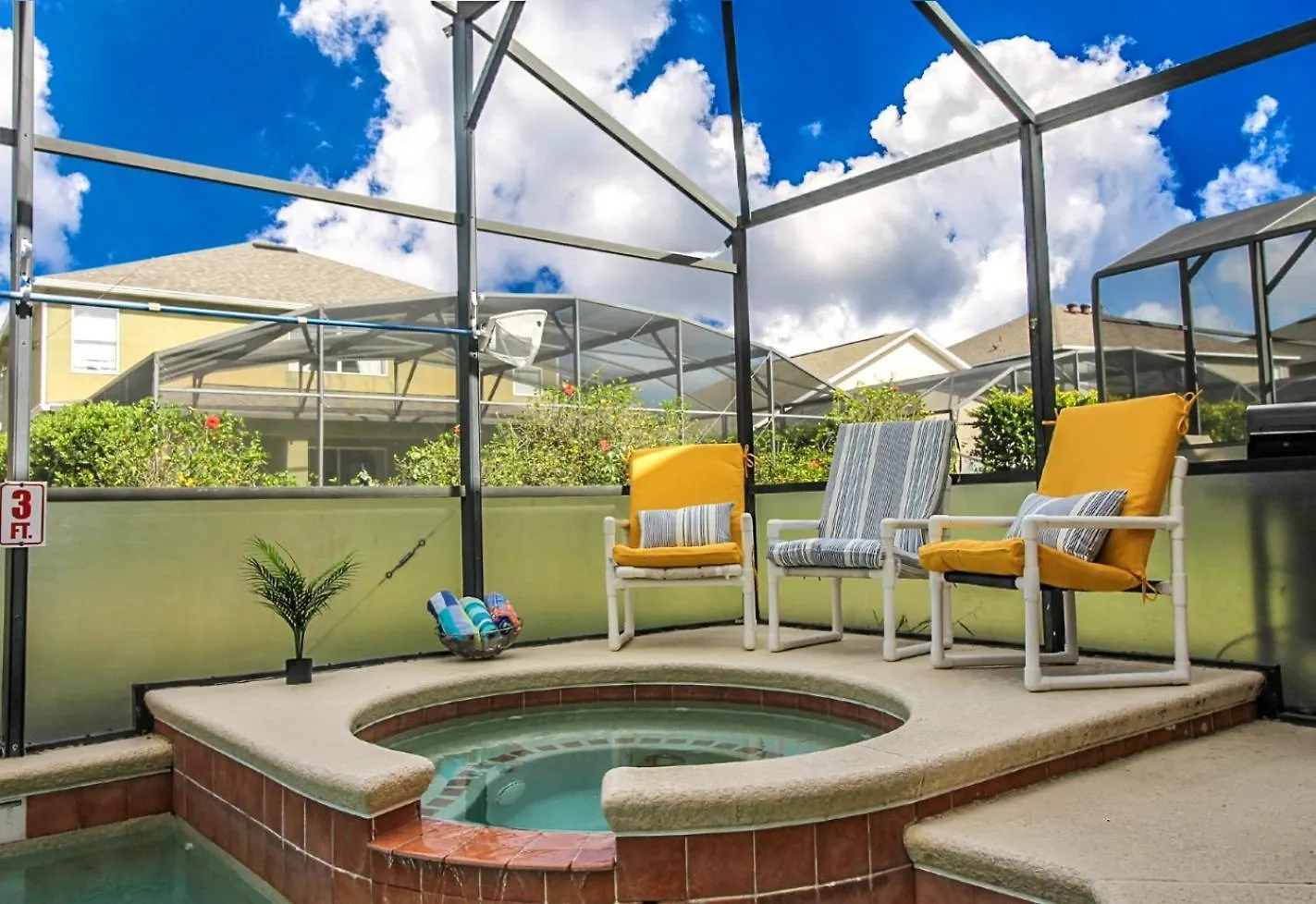 Emerald Island Escape- Pool And