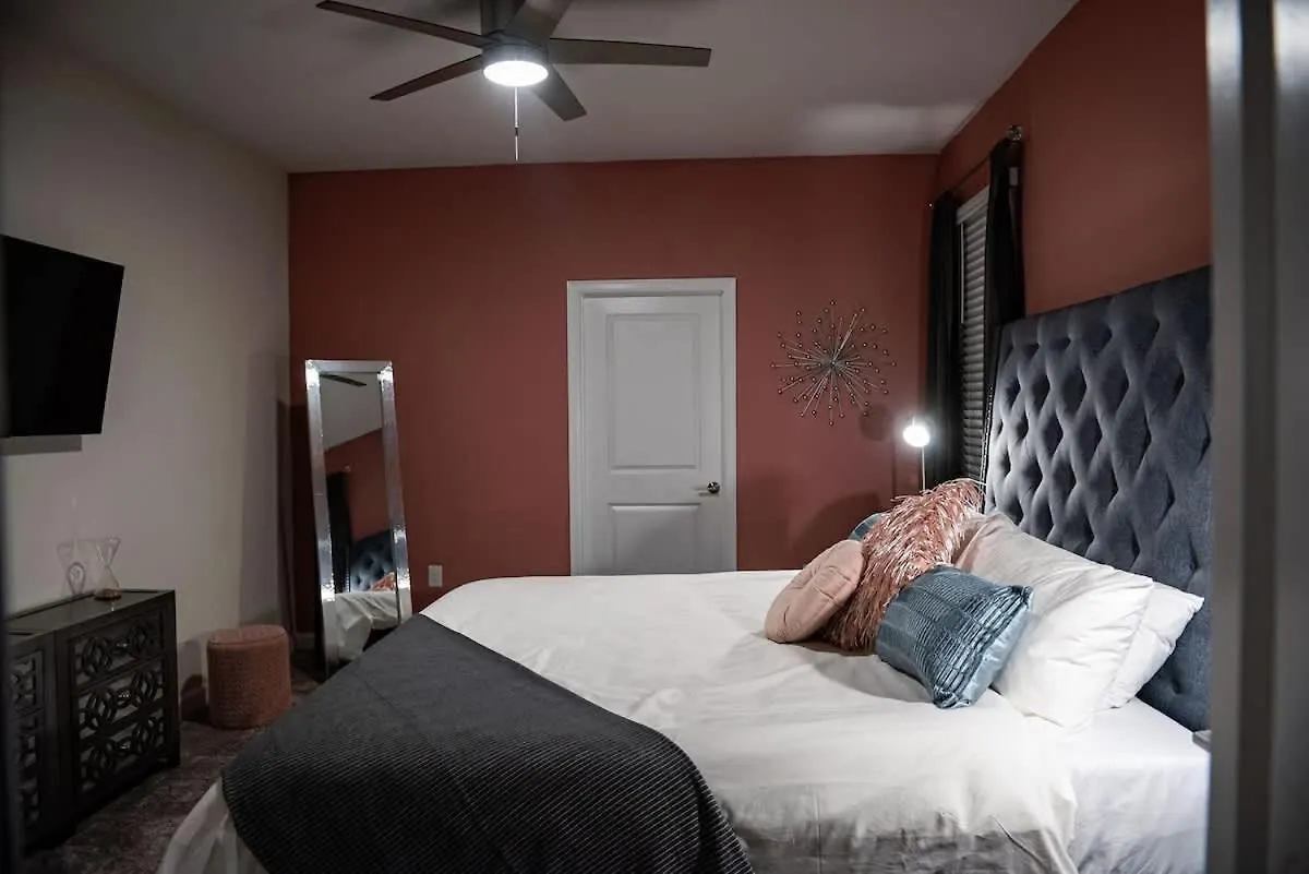 Luxury & Fun 9br Near *