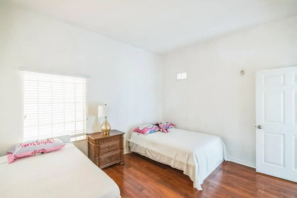 דירה Cozy And 3bed 2 Bath Free Parking קיסימי