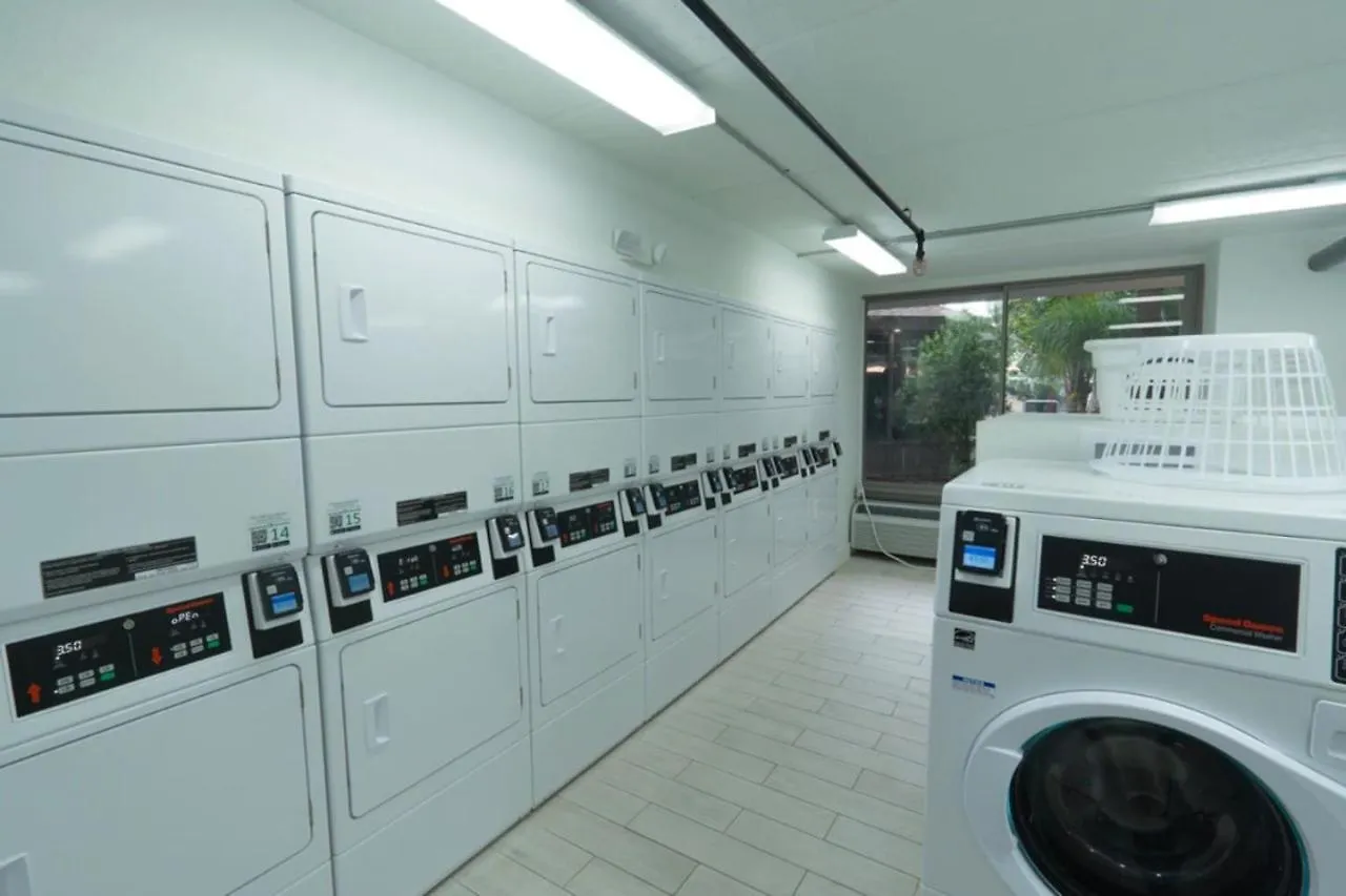 Apartmán Alluring 8min To W Pool And Freeparking *