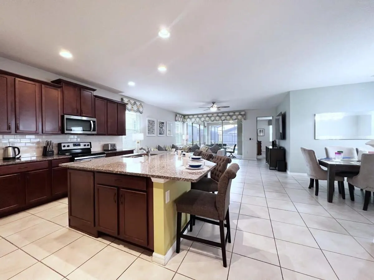 Beautiful Family Pool With And Game Room-9007pc Сasa de vacaciones