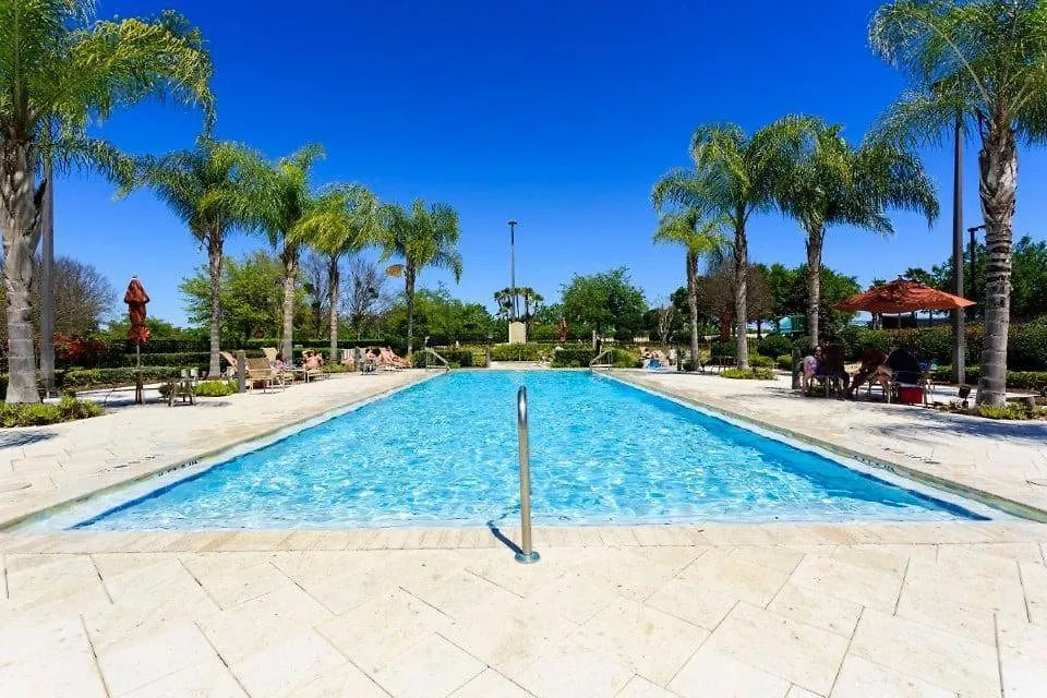 Semesterbostad W453 - Tropical Retreat With Screened In Private Pool And At Reunion *