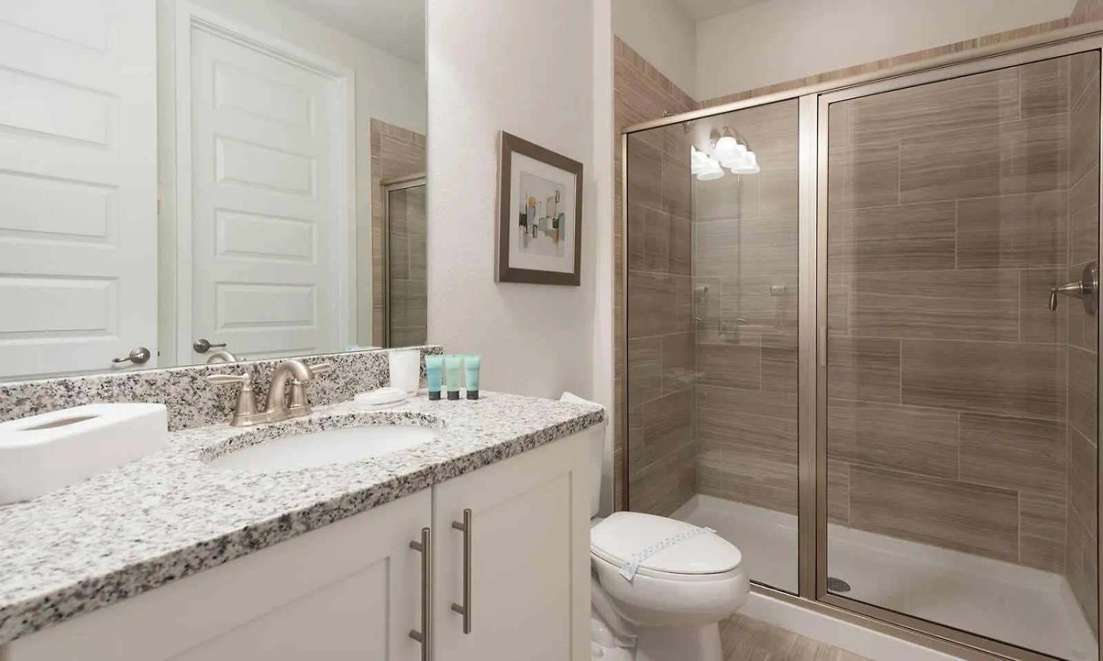 Modern 6 Bdrm With Upscale Living At Reunion *