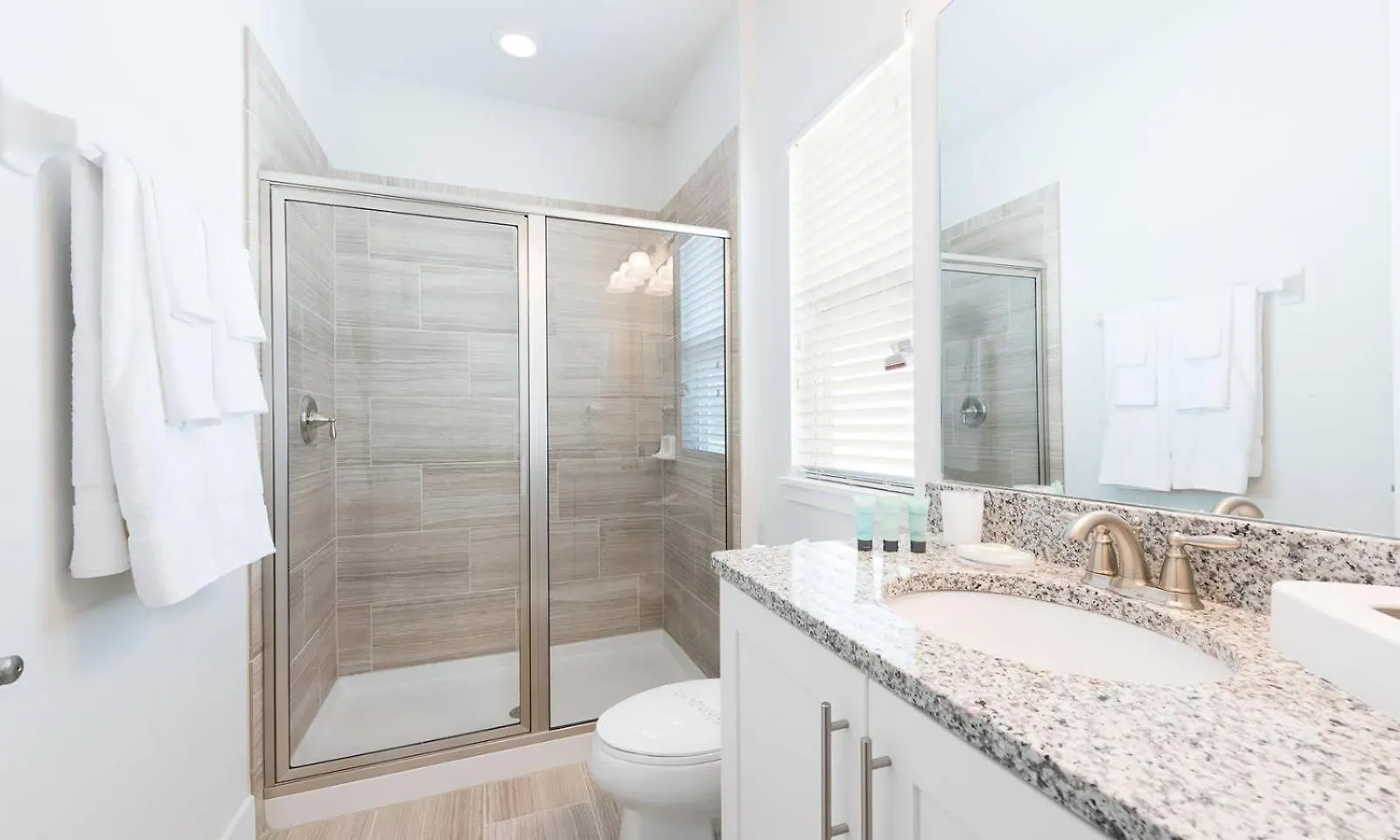 Modern 6 Bdrm With Upscale Living At Reunion Kissimmee