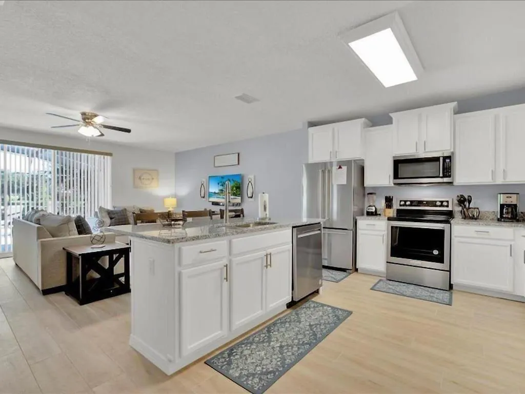 Calabria Lakeside With Pool And Near Kissimmee