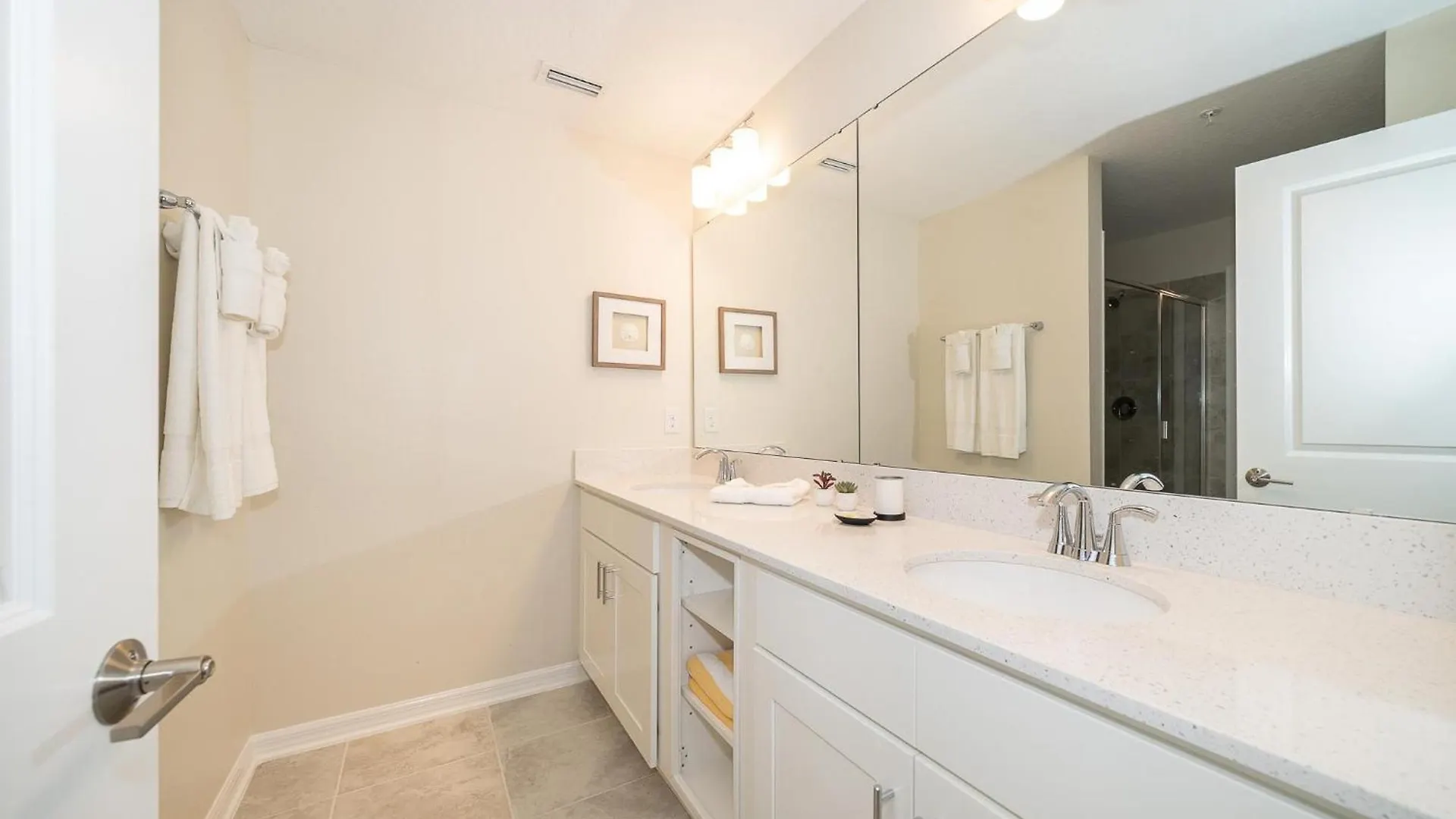 3120-201bb Storey Lake, 3/2 Garden View